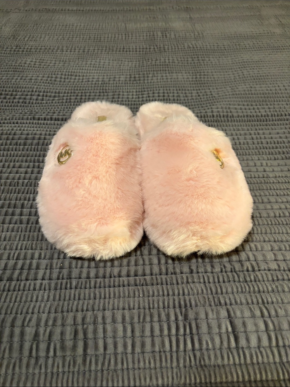 MICHAEL Michael Kors Pink Faux-Fur Slip-On Slippers with Gold Logo